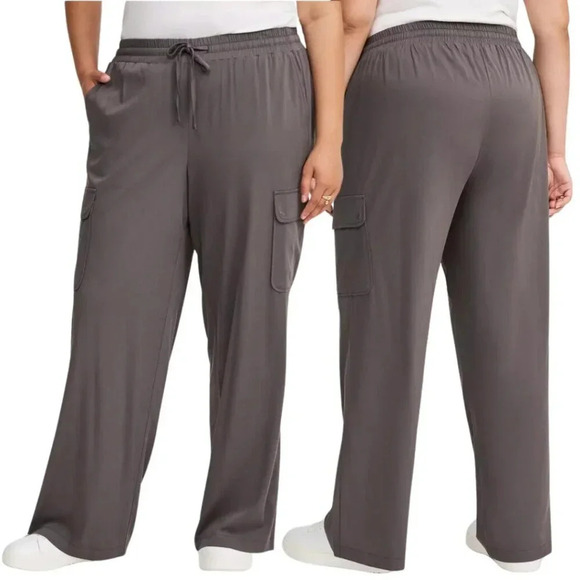 NWOT Torrid Pull-On Wide Leg Stretch Challis Cargo Pant Women's Size 00R Gray - Picture 2 of 13